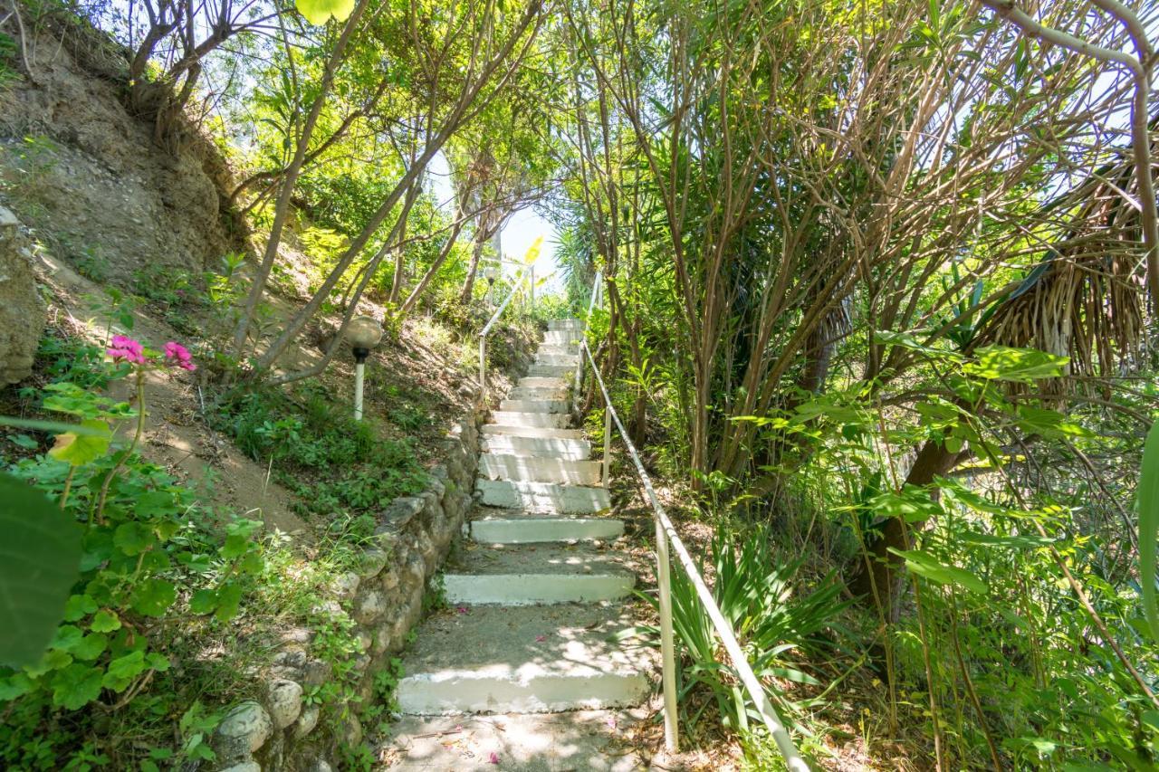 Corfu Aquamarine Aparthotel Notos ภายนอก รูปภาพ