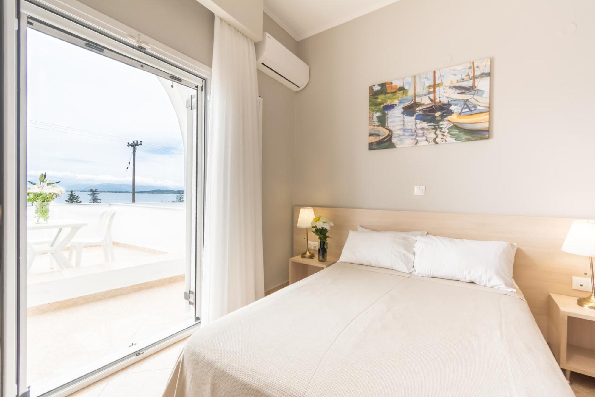 Corfu Aquamarine Aparthotel Notos ภายนอก รูปภาพ
